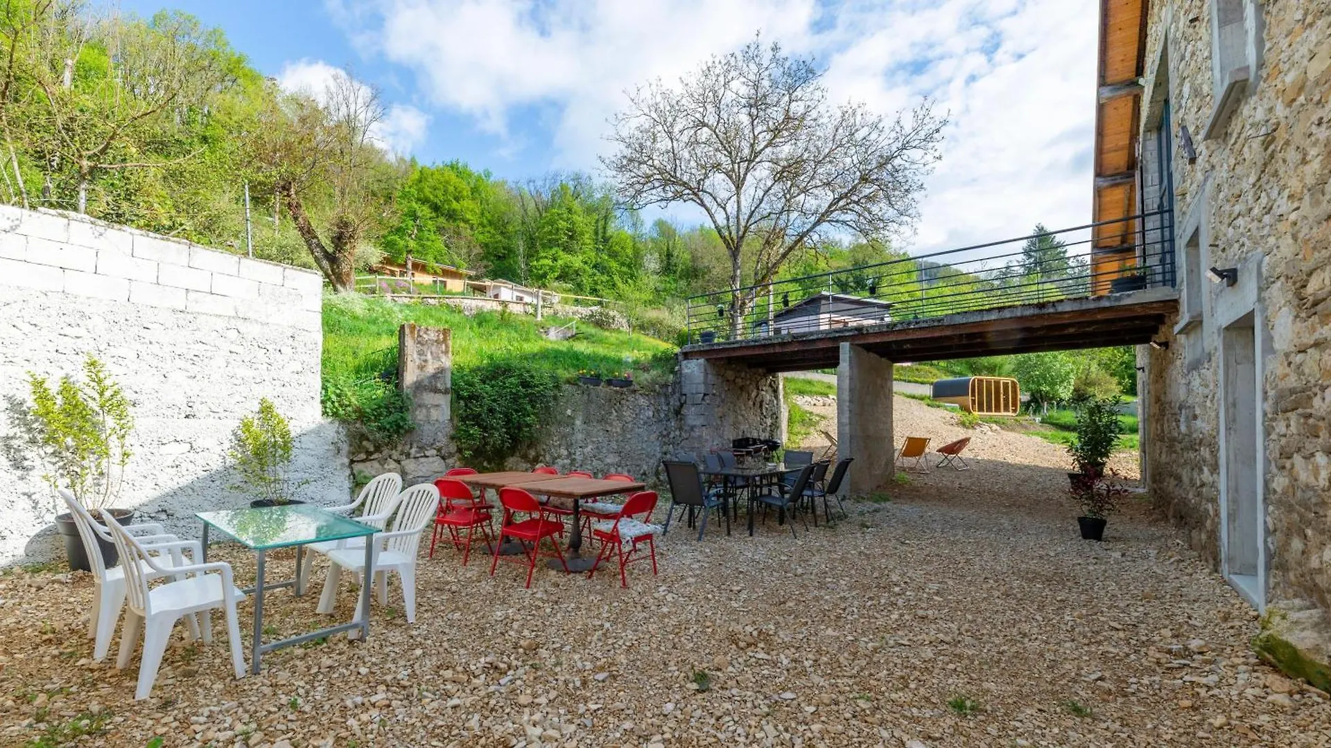 La Ressource Malix, Spa, Panoramic View, Spacious Tenay France